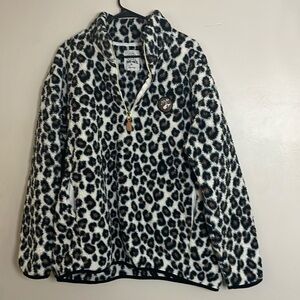 Buc-ees cheetah print pull-over Sherpa sweater size XL